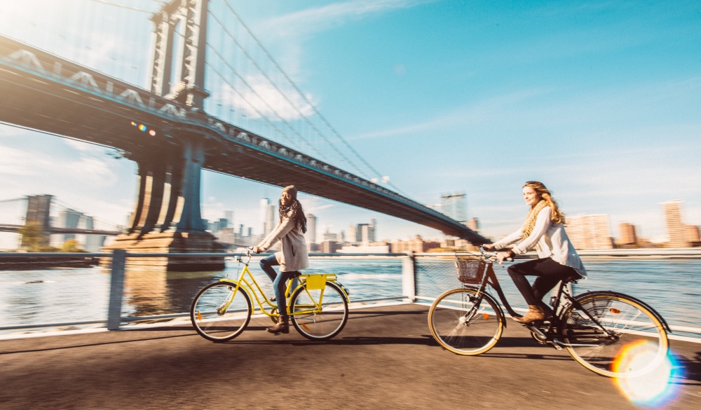 Bicycle ride in NYC, road trip from New York