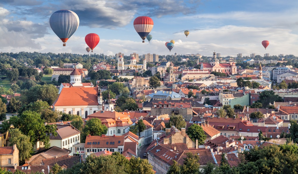 Balloons over Vilnius (I), hidden travel gems