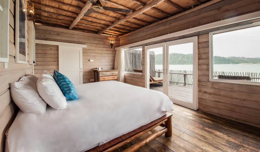 Telunas Private Island bedroom