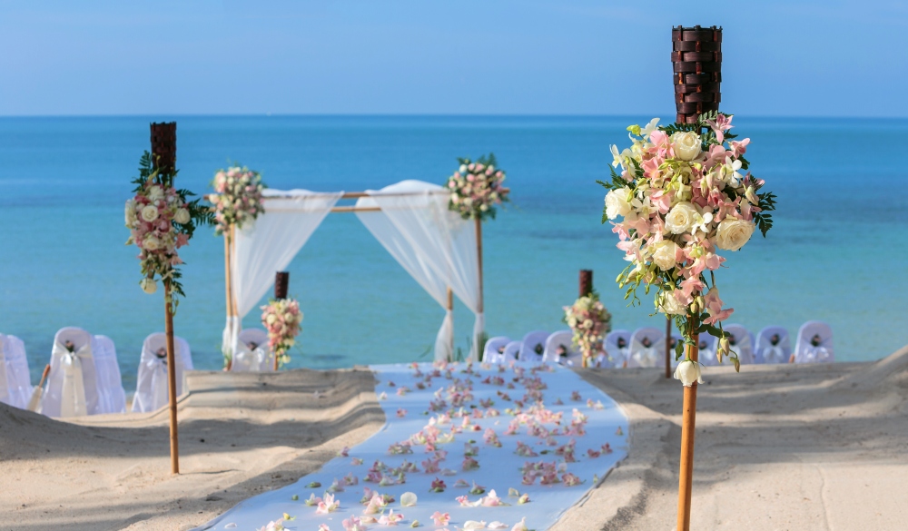 flower setting on the beach