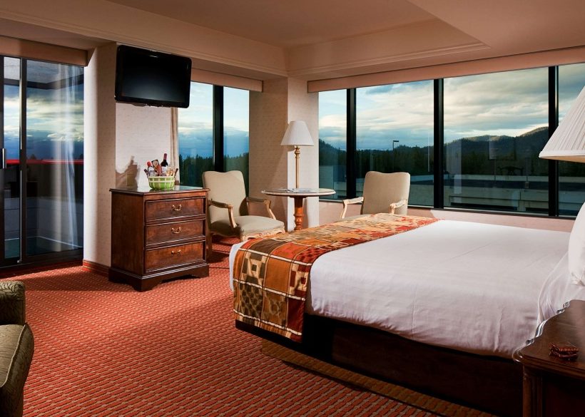 14 Top Lake Tahoe Resorts in the Nevada & California Area 14 Top Lake Tahoe