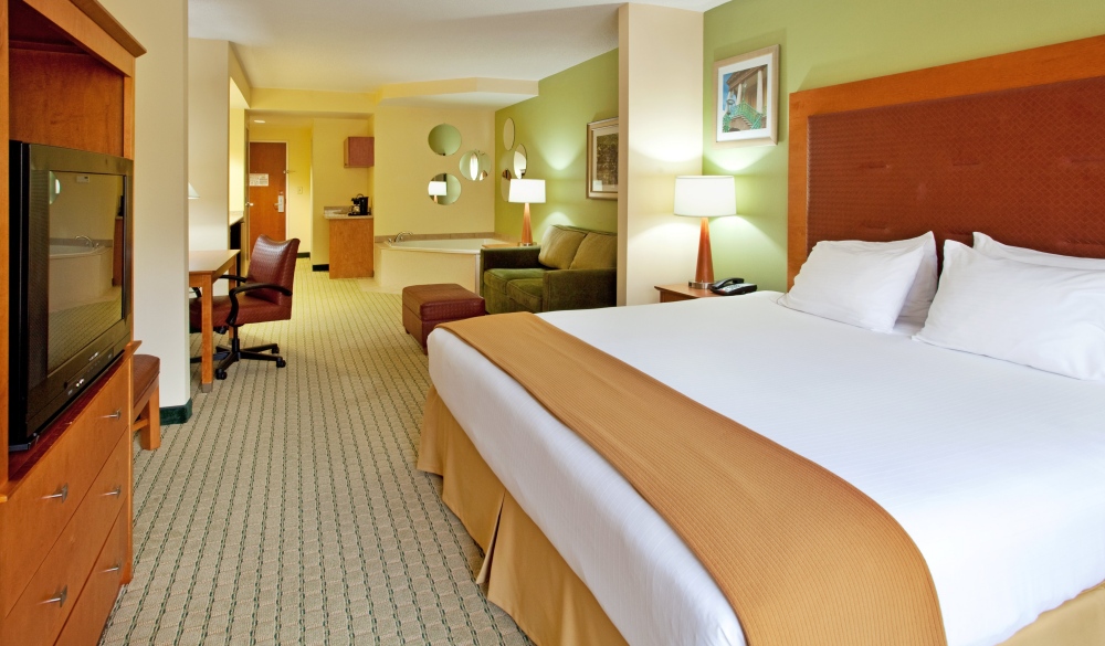 Holiday Inn Express Hotel & Suites Charleston-North