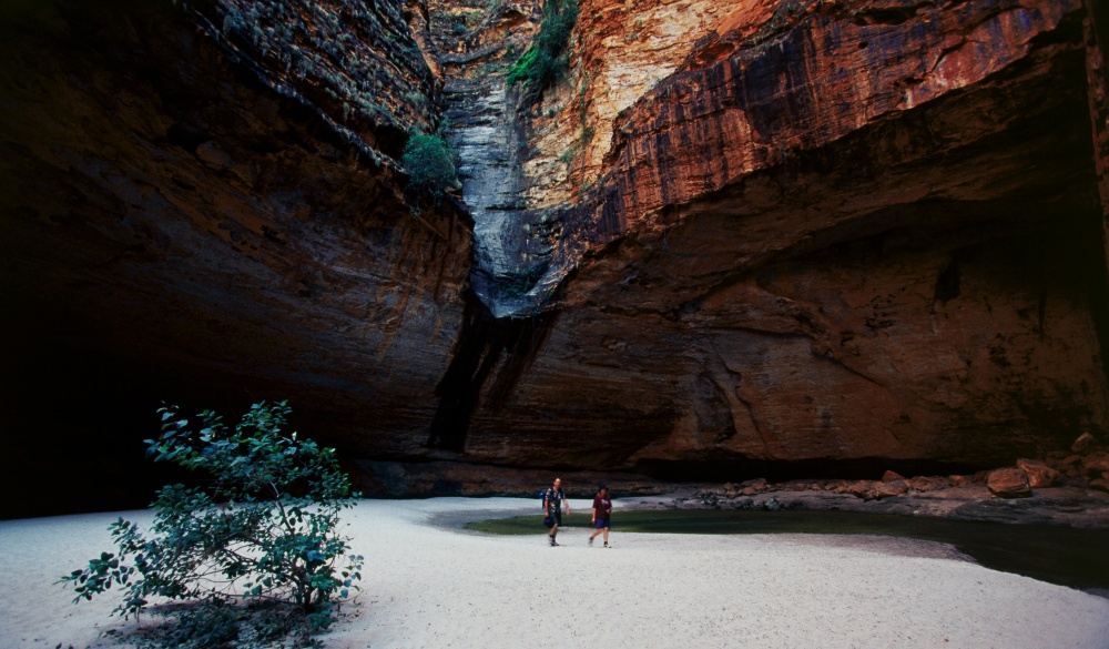 Cathedral Gorge, romantic destinations in Australia