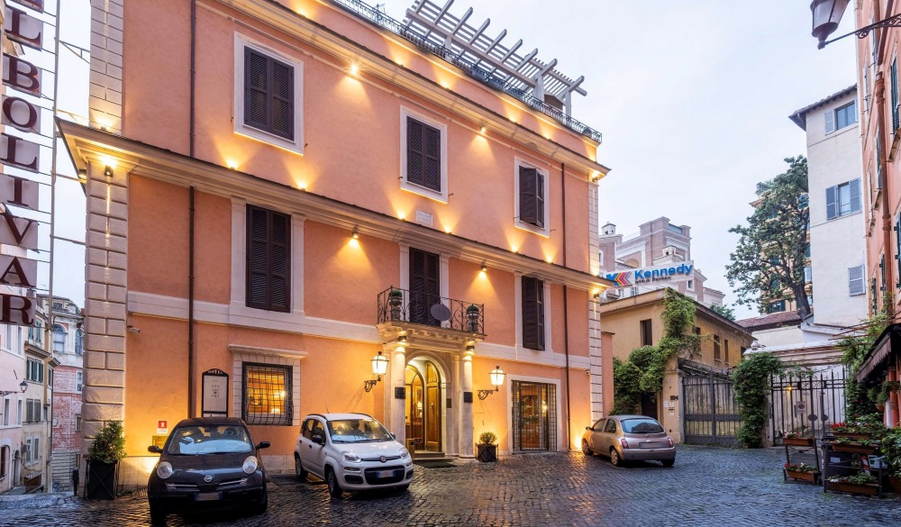 Comfort Hotel Bolivar, hotel closest to the colosseum