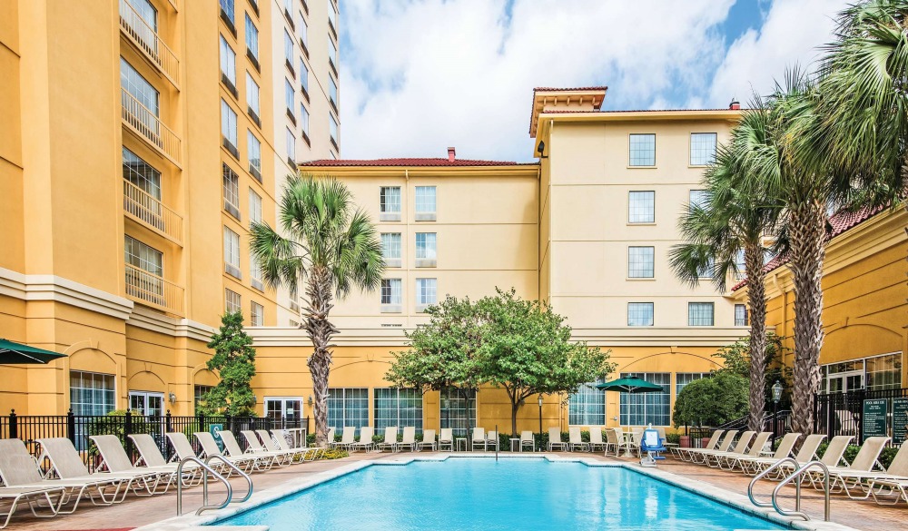 La Quinta Inn & Suites by Wyndham San Antonio Riverwalk, popular san antonio hotel