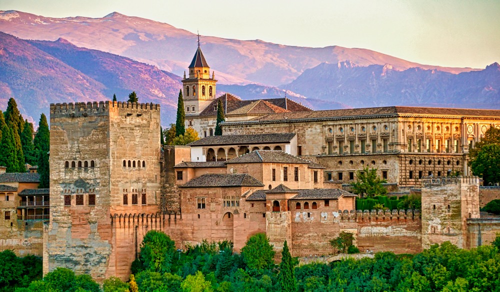 buildings in Granada