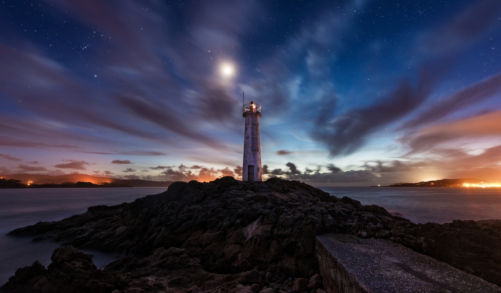 Faro de Playa Lago