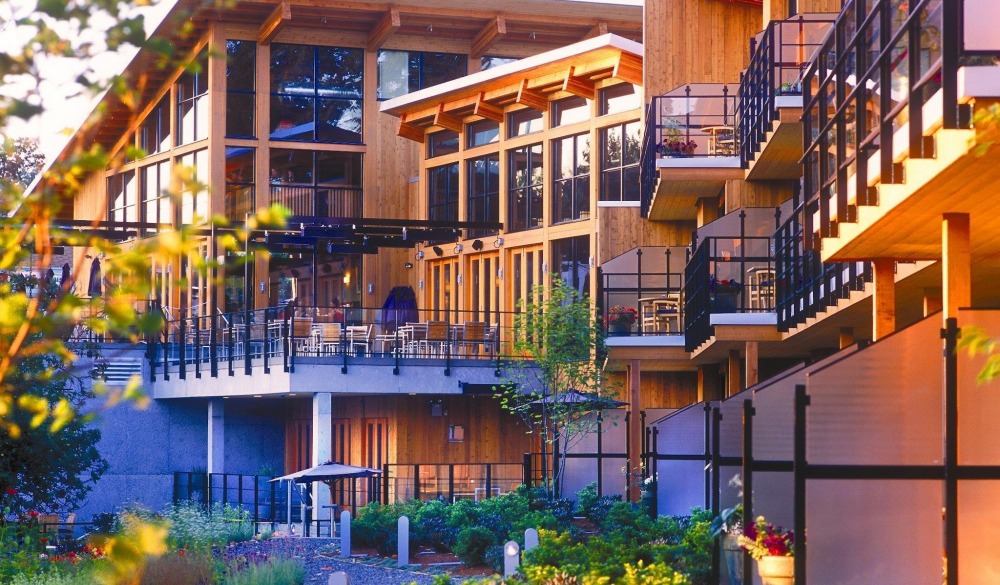 Brentwood Bay Resort & Spa