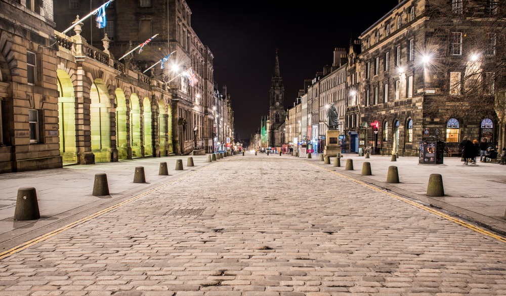 High Street (Royal Mile), Edinburgh, night