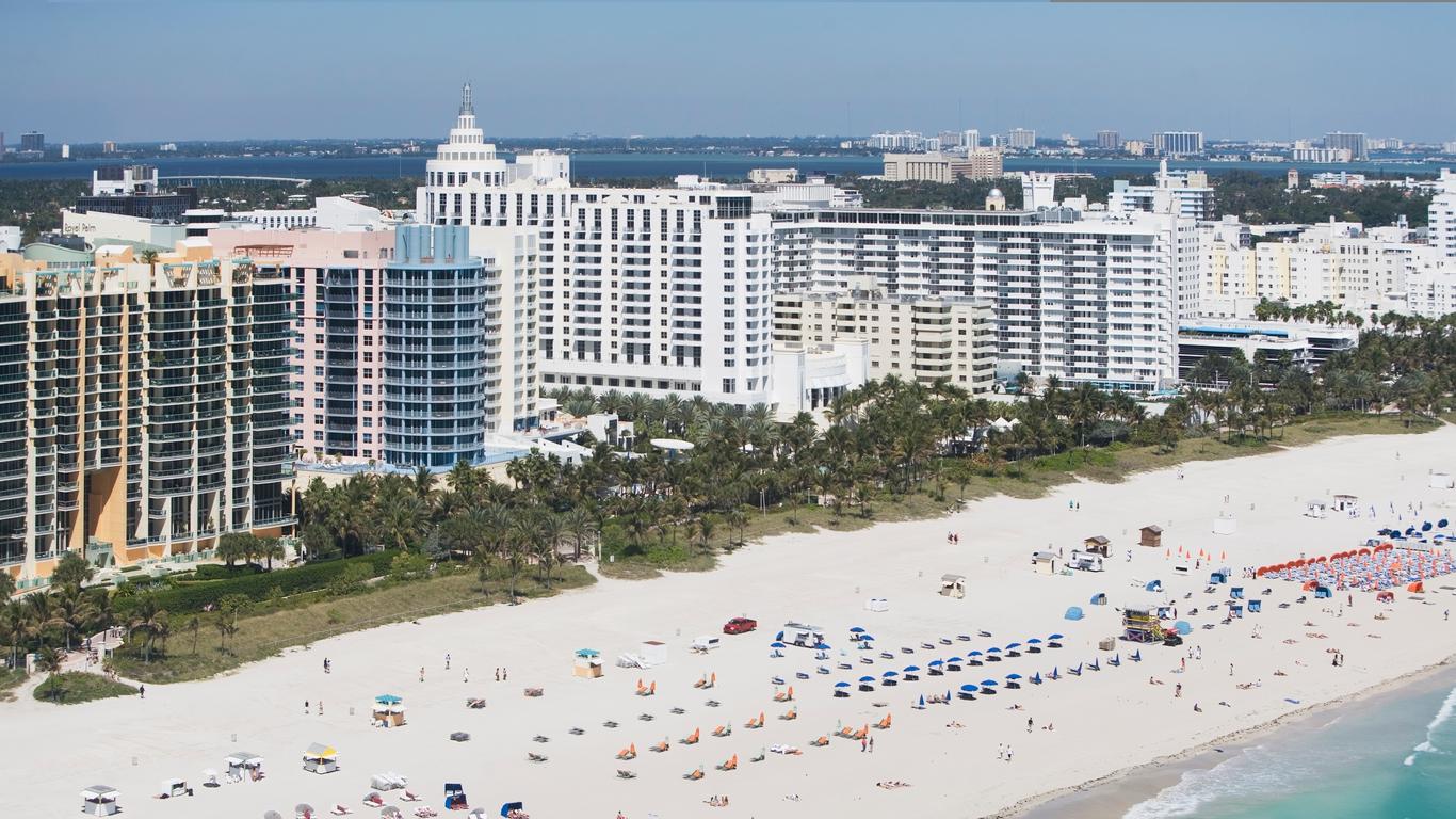 Latin Roof-top Pool Party - Hampton South Beach - Miami Beach - Florida  Dance Vacations