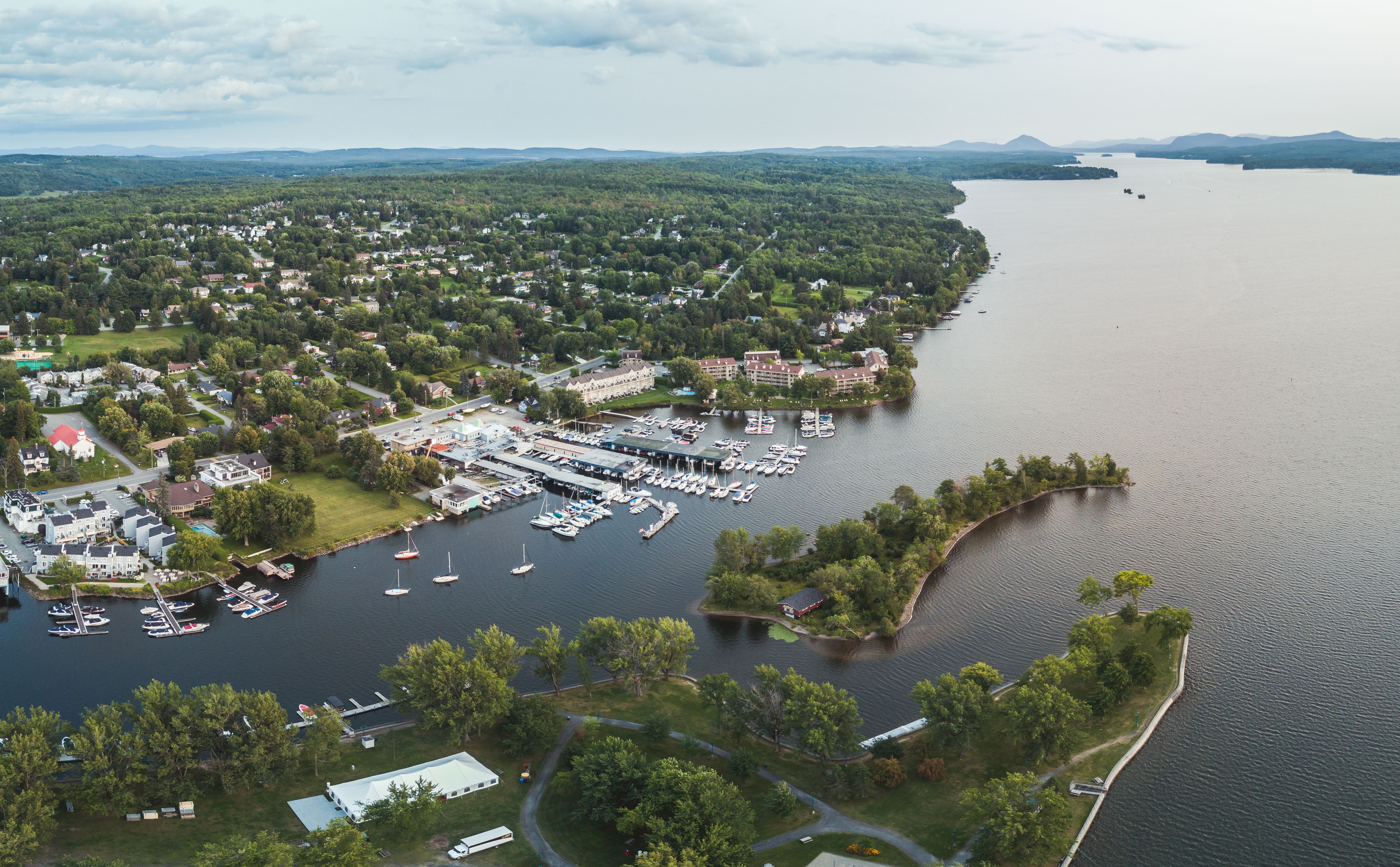 Magog, Canada Vacation Rentals, Apartments & Condos