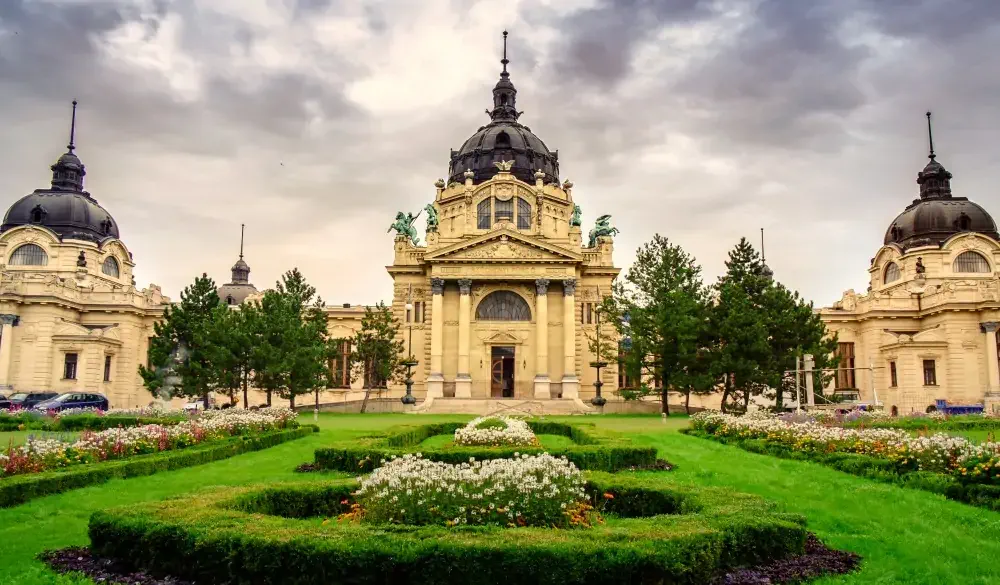 The famous Szechenyi thermal Baths, spa and swimming pool inin the Budapest-Hungary