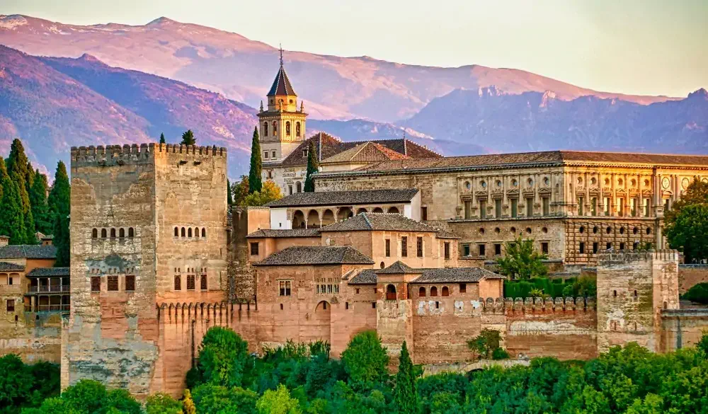 buildings in Granada