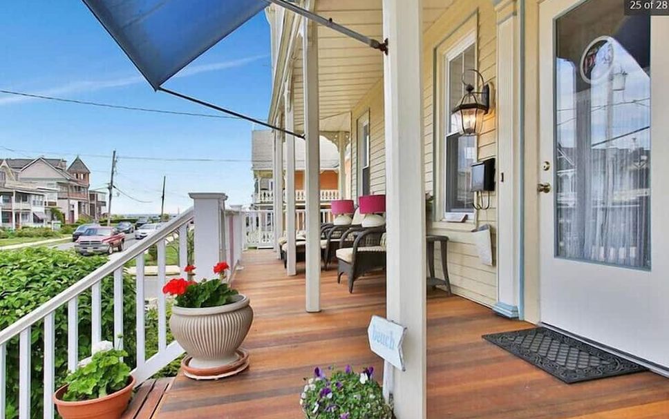 Balcony Photo