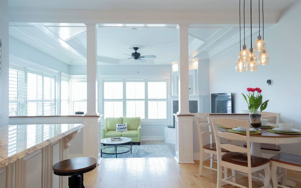 Dining room Photo