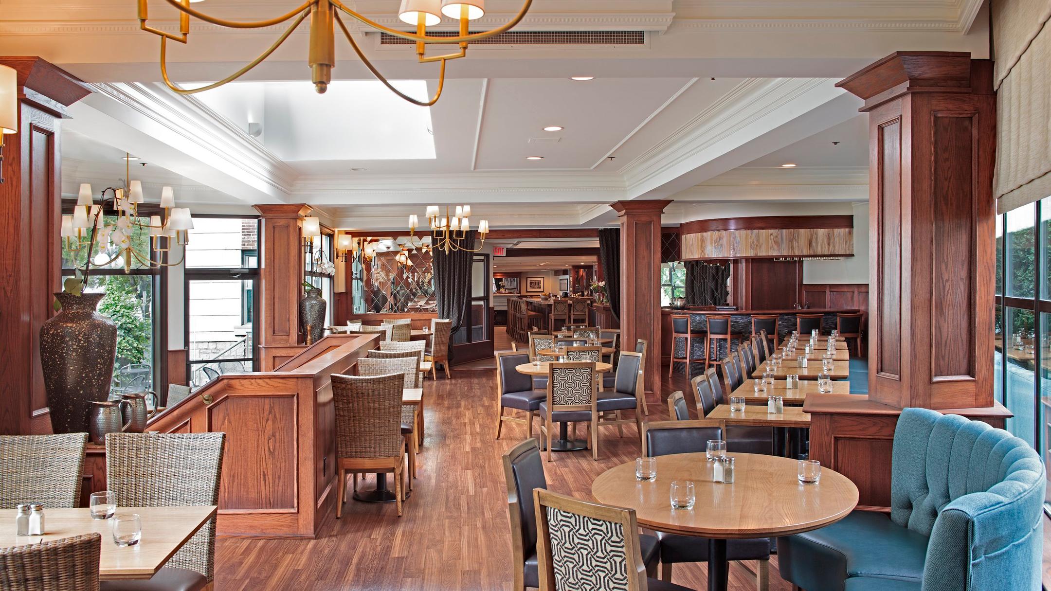 The Sylvia Hotel, Vancouver, BC, Canada - Compare Deals