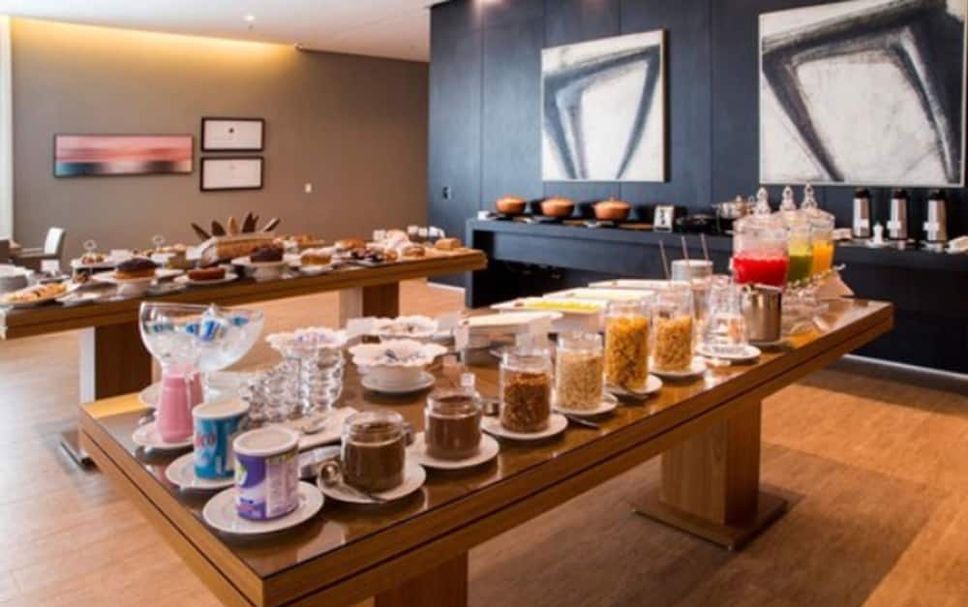 Buffet Photo