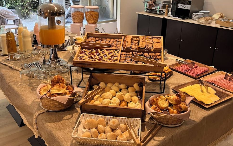 Buffet Photo