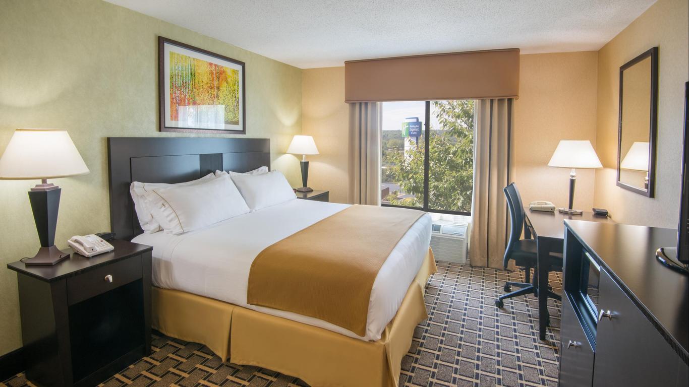 Holiday Inn Express & Suites - Sharon-Hermitage, An IHG Hotel