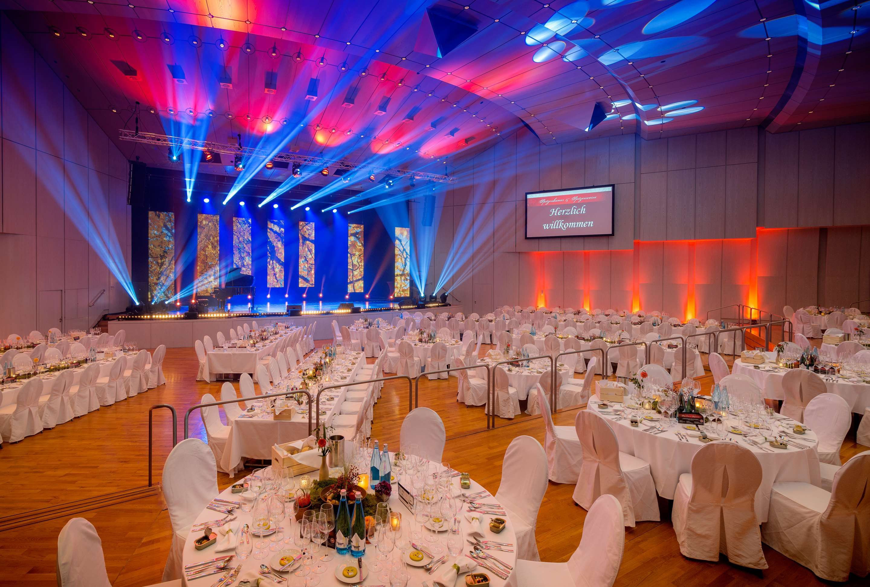 Banquet hall