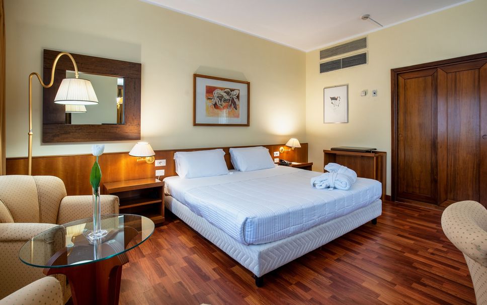 Bedroom Photo