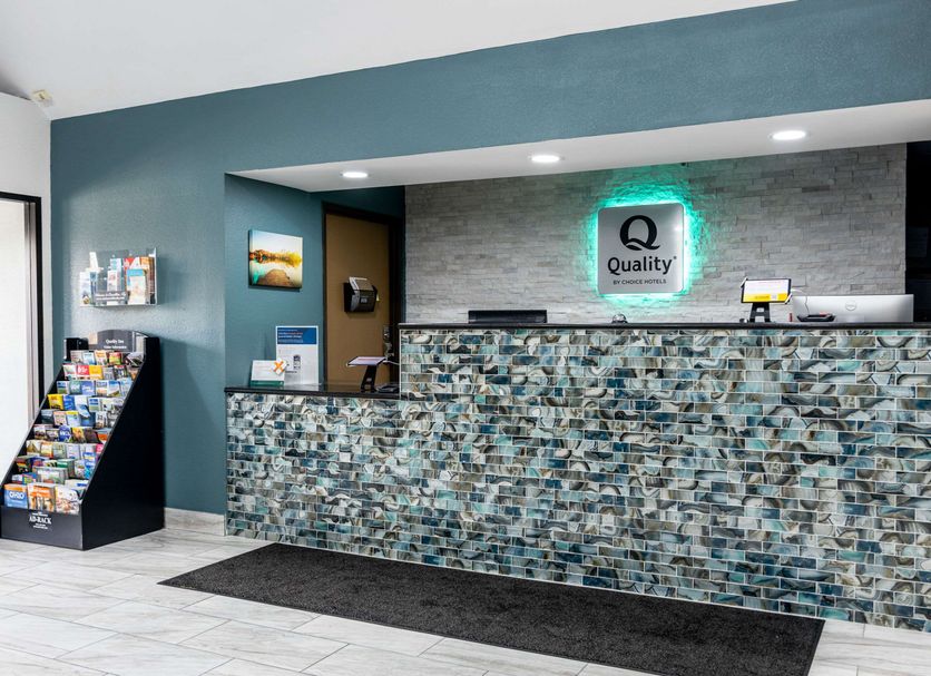 Front desk Photo