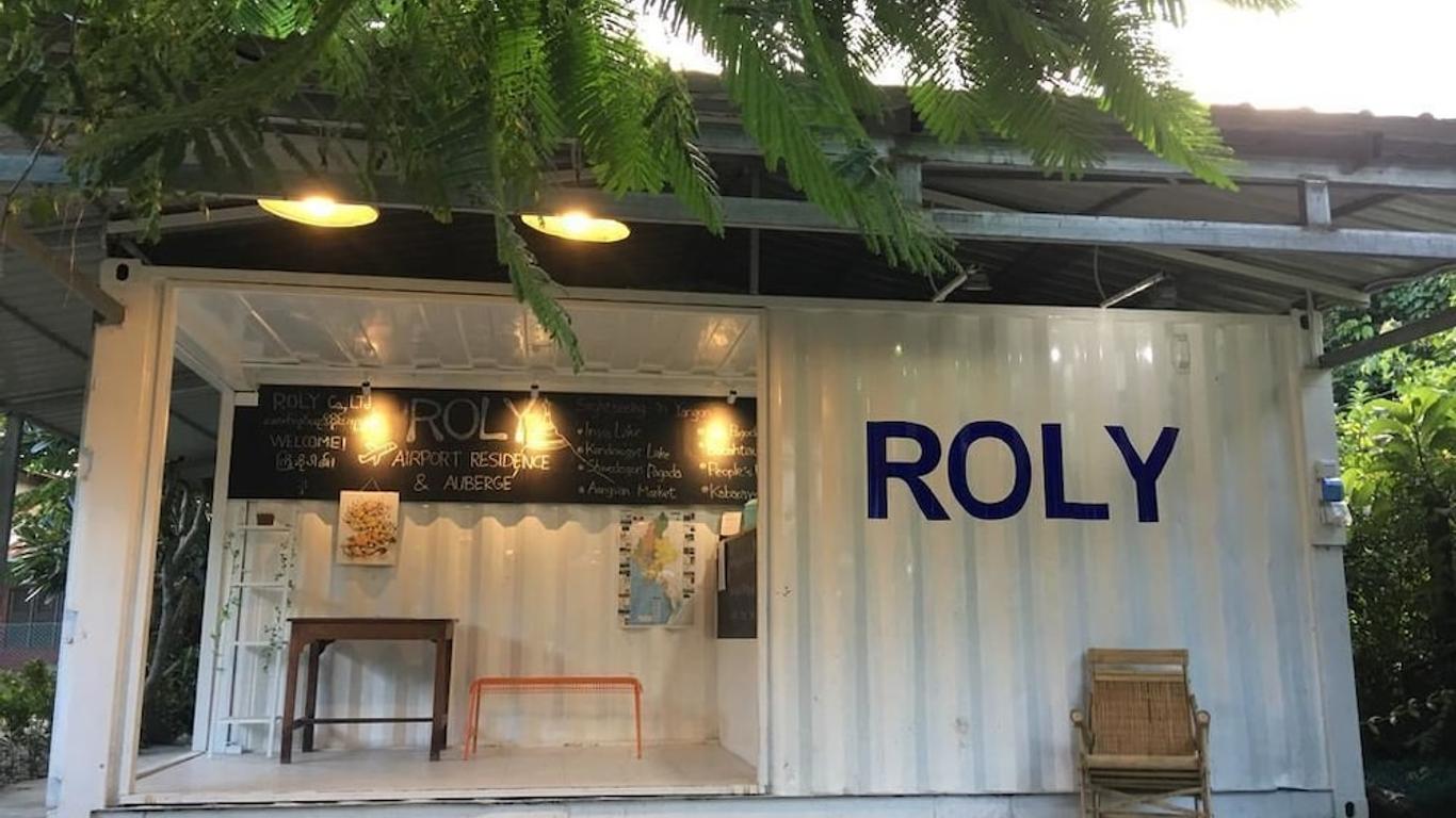 Roly Airport Residence