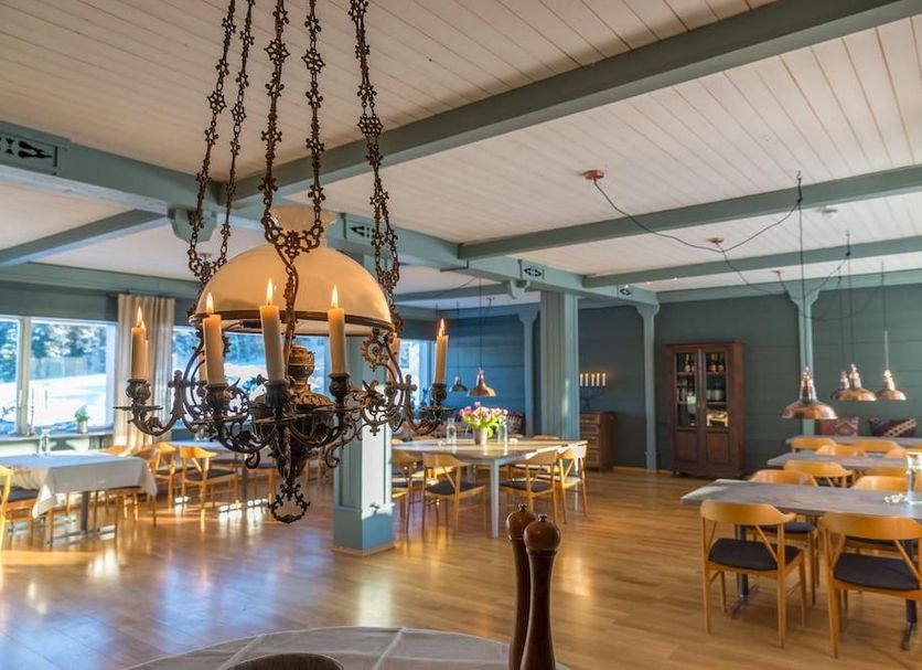 Restaurant Photo