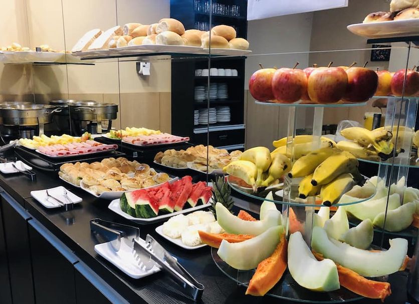 Buffet Photo