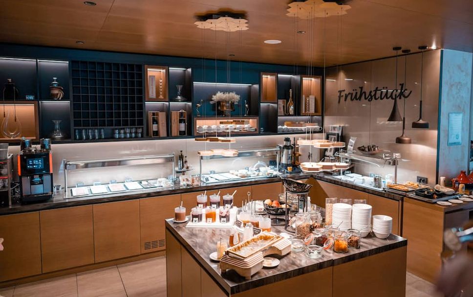 Buffet Photo