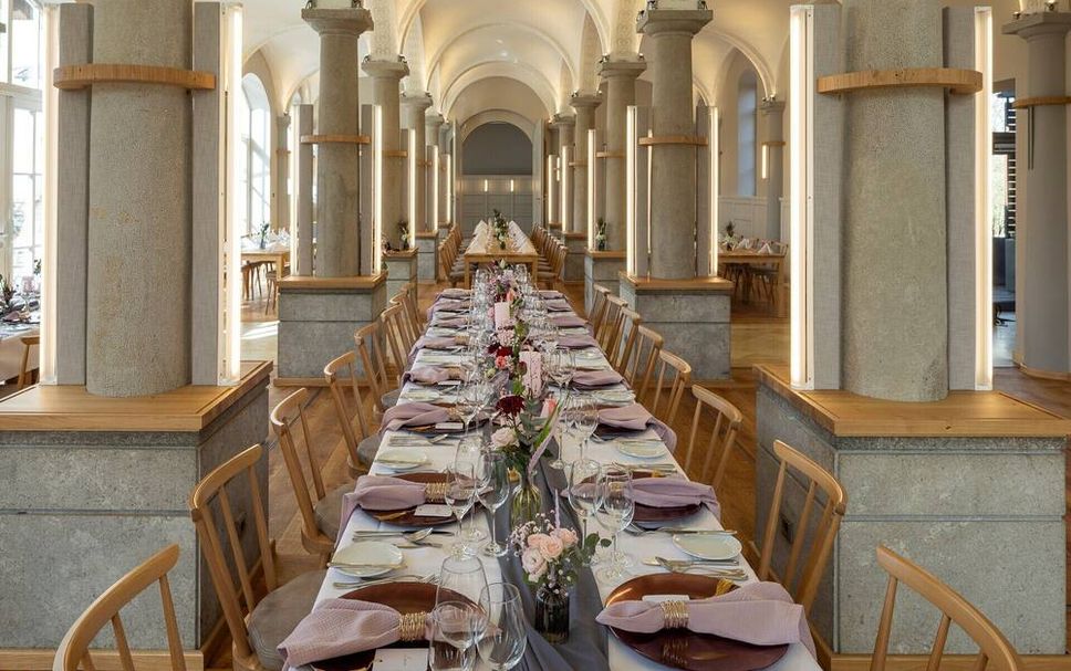 Banquet hall Photo