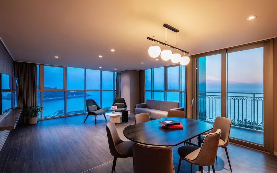 Dining room Photo