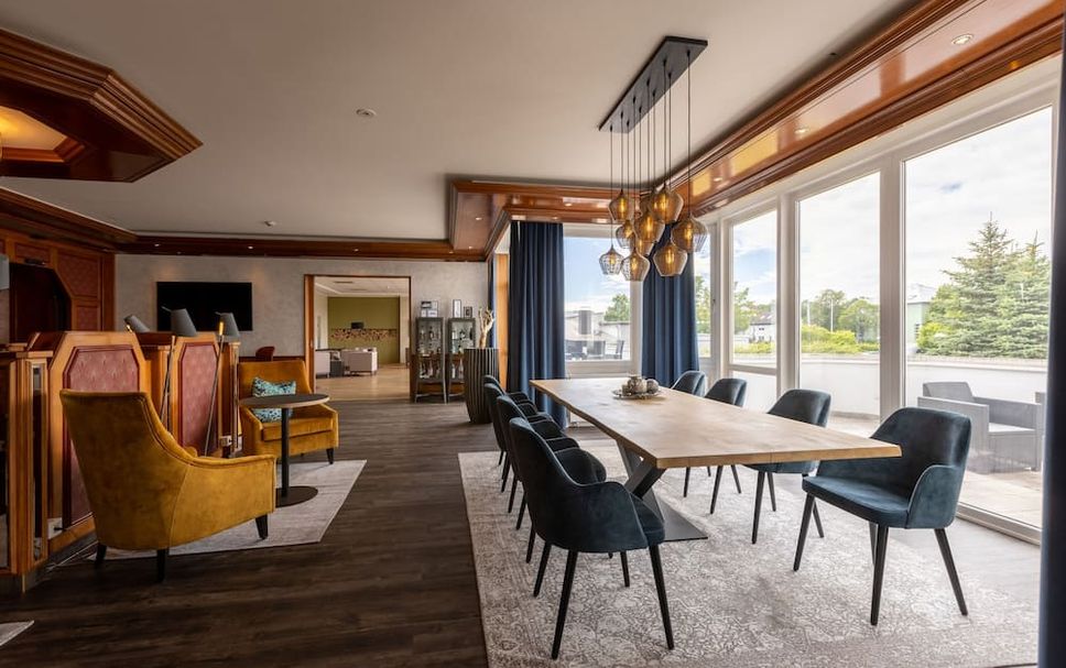 Dining room Photo