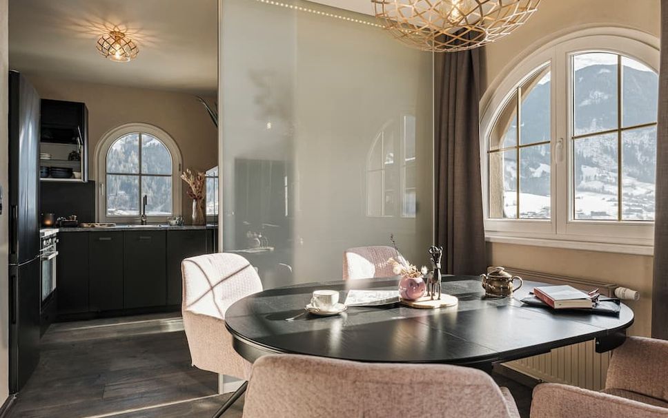 Dining room Photo