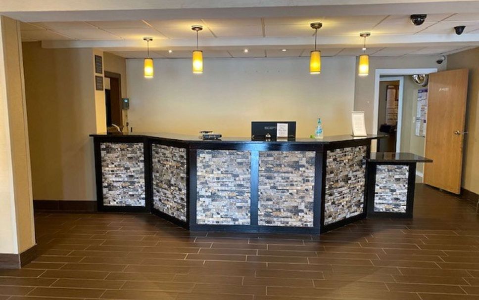 Front desk Photo