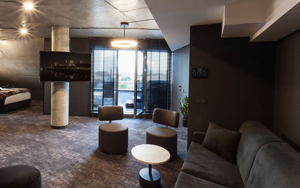 Lounge Photo