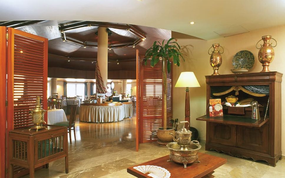 Restaurant Photo