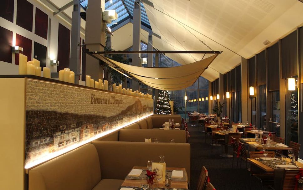 Restaurant Photo