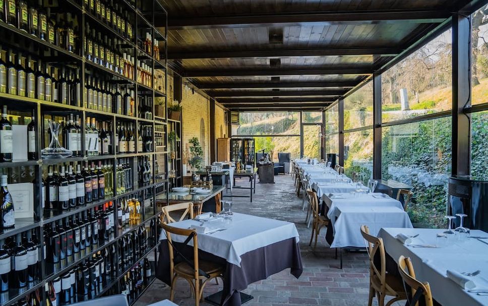 Restaurant Photo