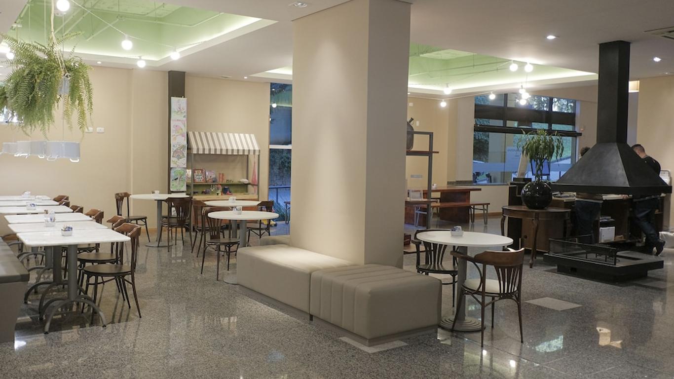 ibis Styles Curitiba Santa Felicidade