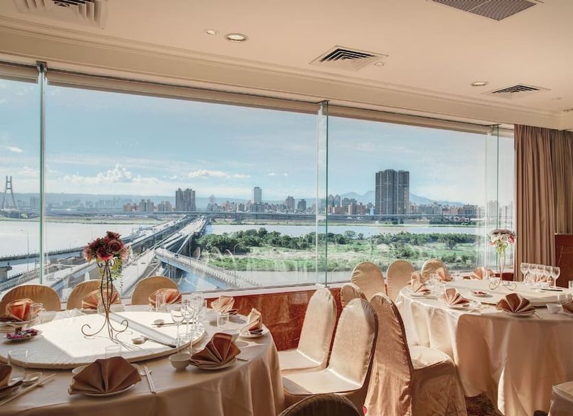 Banquet hall Photo