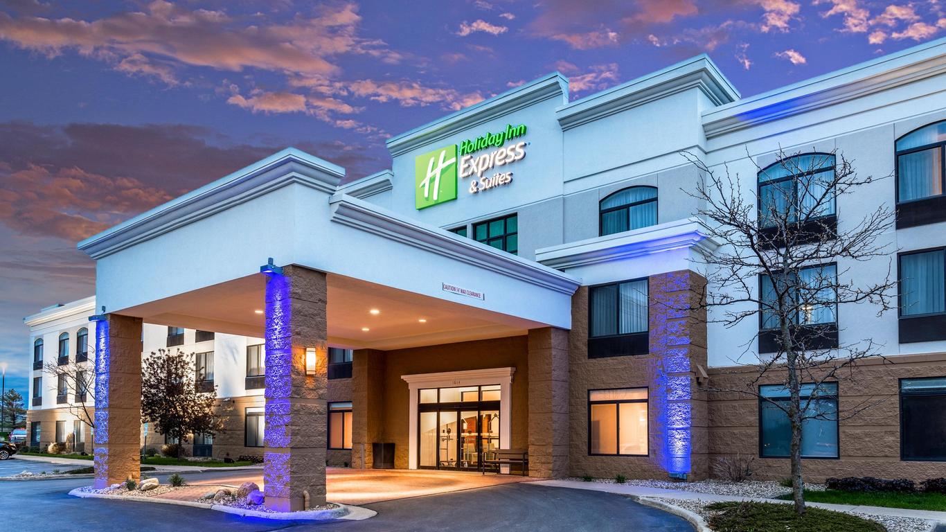 Holiday Inn Express & Suites Cedar Falls - Waterloo