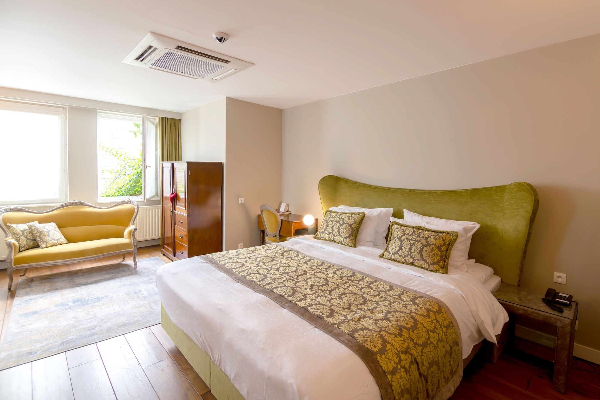 Bedroom