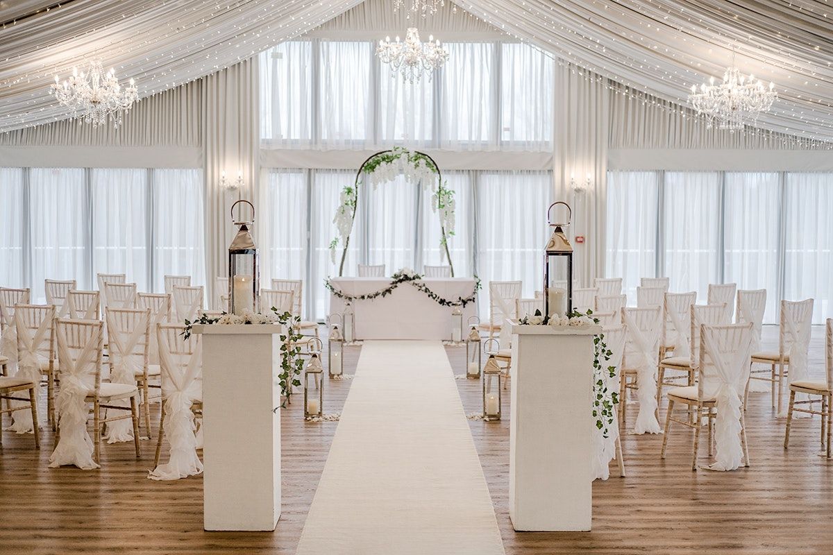 Banquet hall Photo