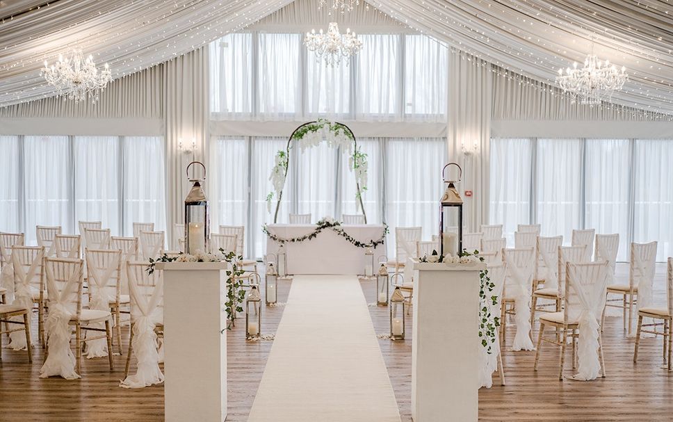 Banquet hall Photo