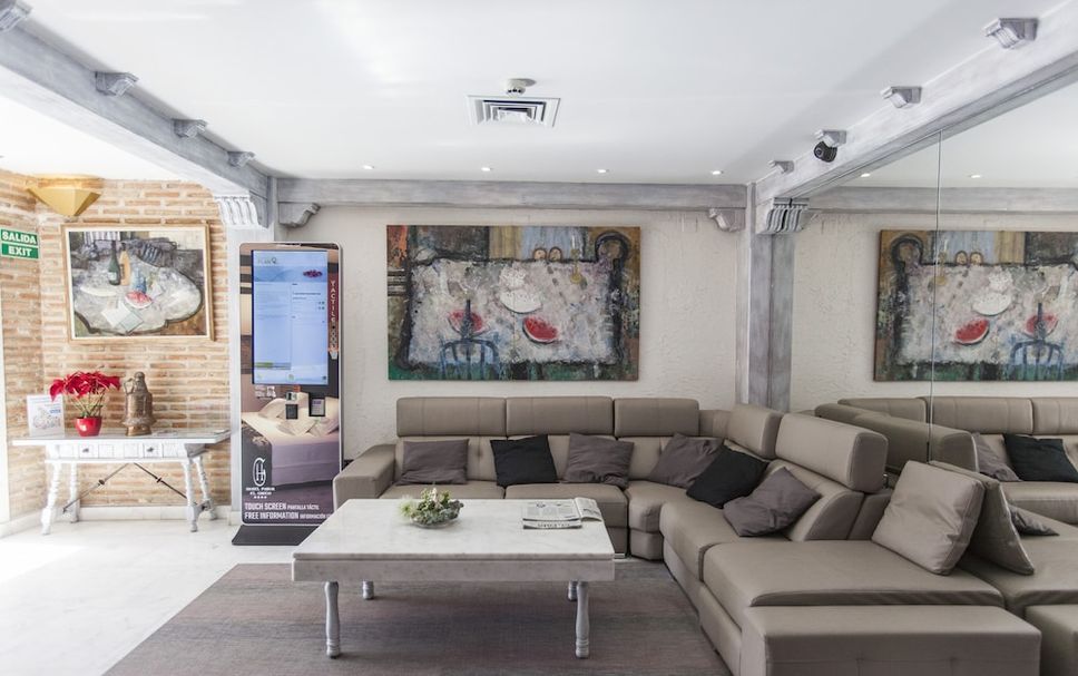 Lounge Photo