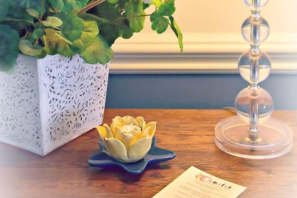Room amenity