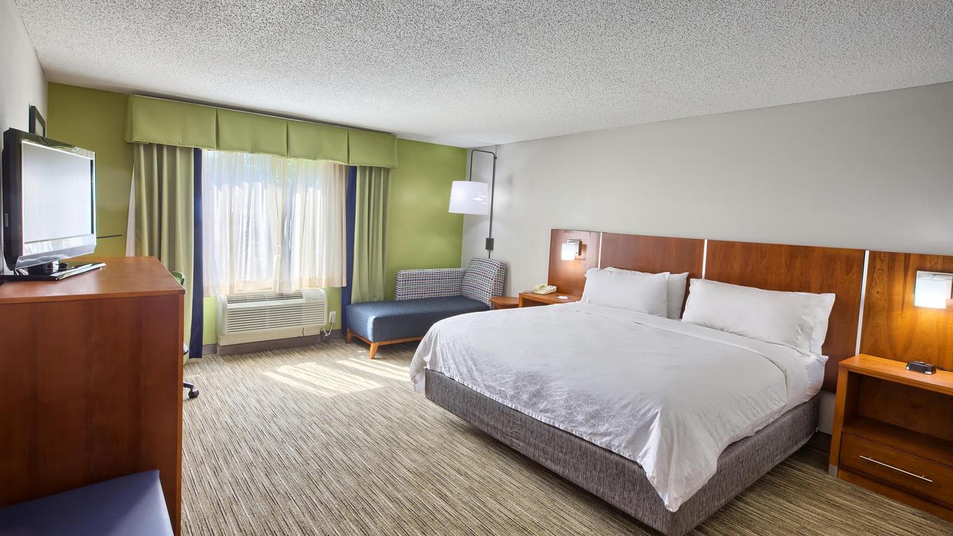 Holiday Inn Express Hotel & Suites Raleigh-Wakefield, An IHG Hotel
