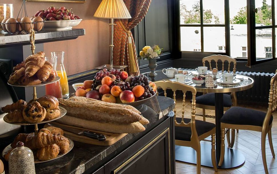 Buffet Photo