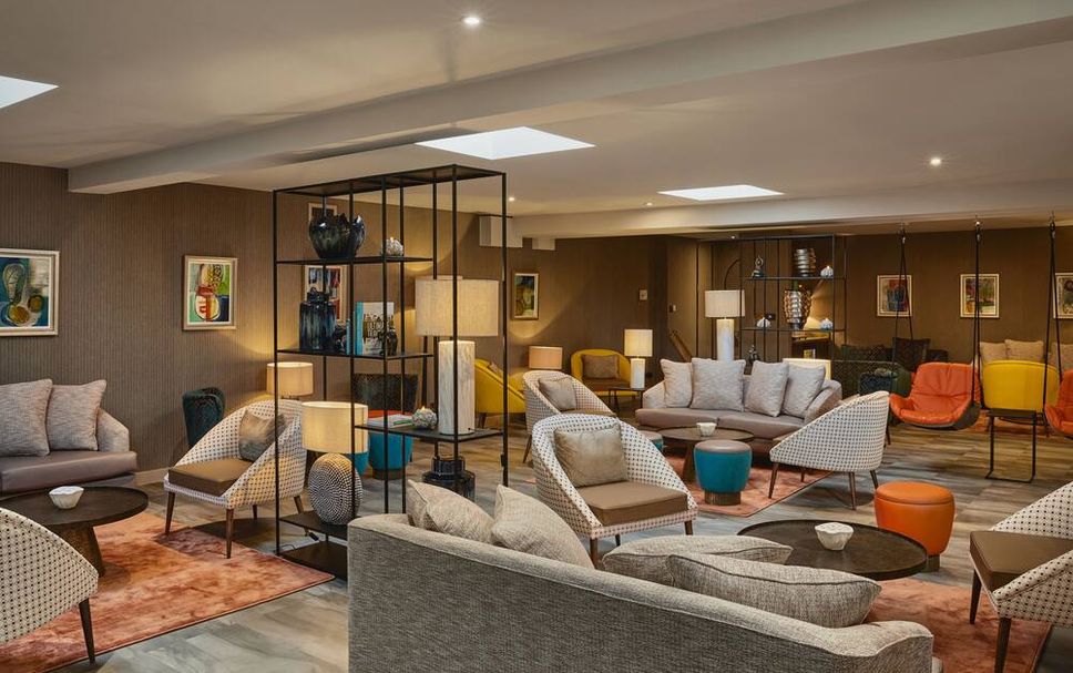 Lounge Photo